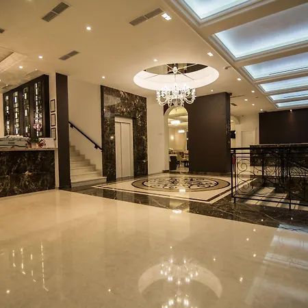 Park 4* 特雷比涅