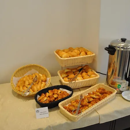 Park 4* 特雷比涅