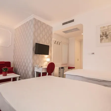 Park 酒店 特雷比涅