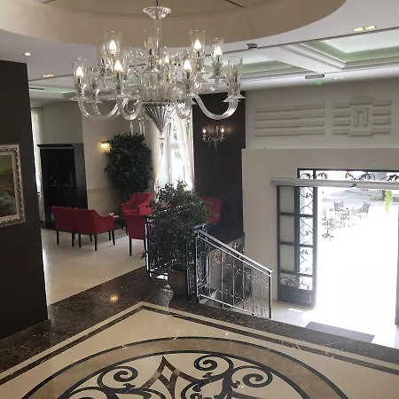 酒店 Park 特雷比涅