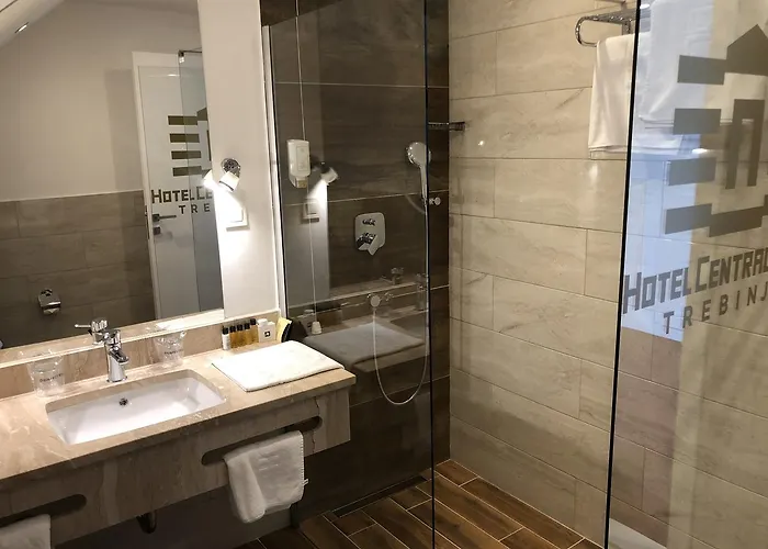 فندق Park تريبينيي