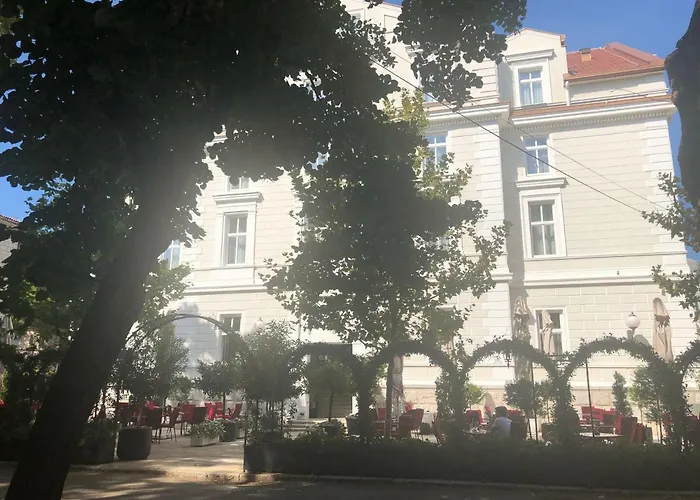 Park تريبينيي